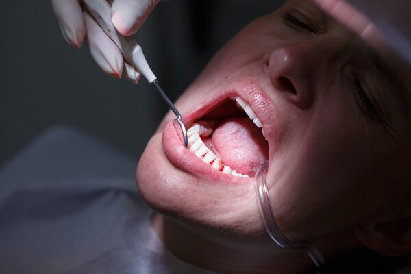 Correlação entre Ortodontia e doença periodontal: uma revisão da literatura